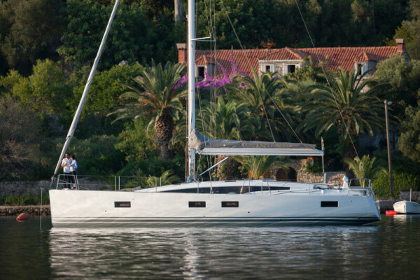 JEANNEAU YACHTS 54